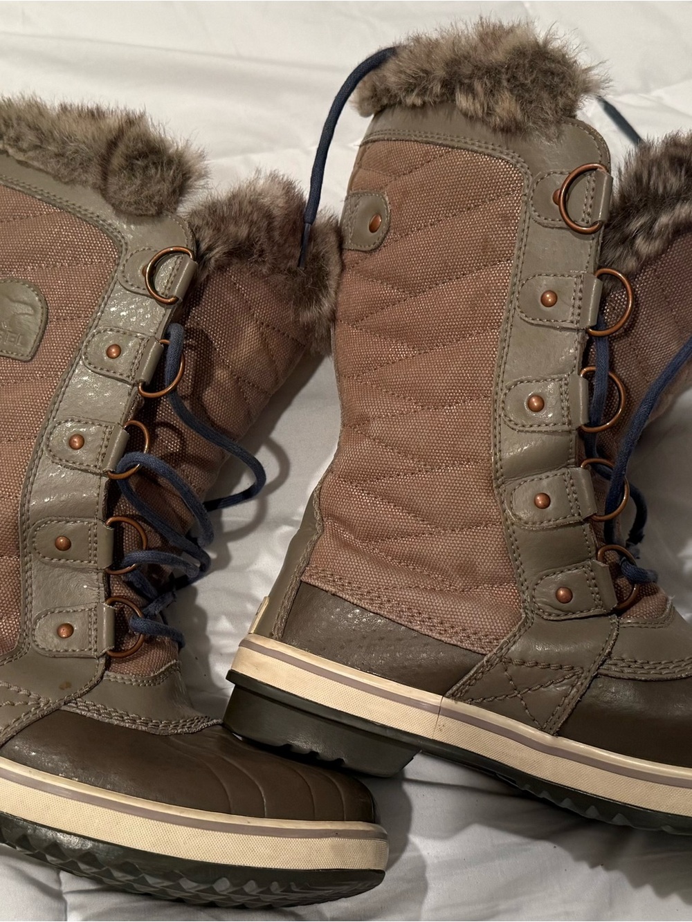 Sorel Brown and Taupe Quilted Faux-Fur Trim Winter Boots